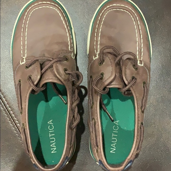 2 pair of Boys nautica shoes for $20 (for BOTH PAIR)!!! - Picture 3 of 8